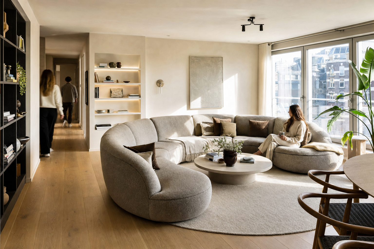 Ronde bank op maat in modern woonkamer